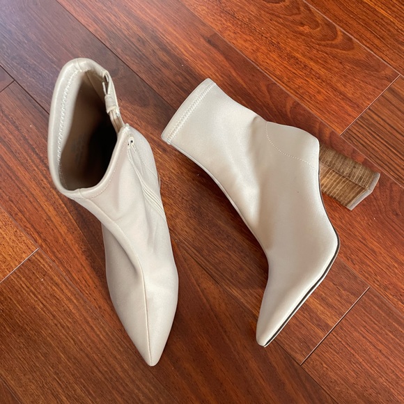 Jeffrey Campbell Shoes - Jeffery Campbell Coma Stretch Heeled Tan Pointed Bootie